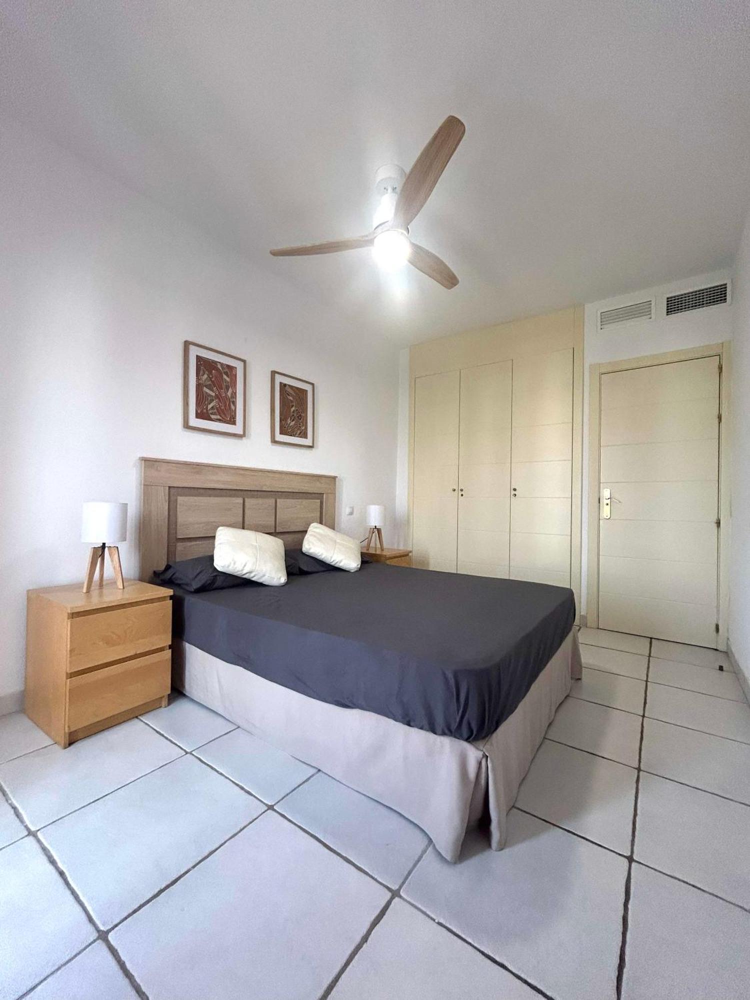 Atico Junto Al Mar,acceso Directo A La Playa,jardines De Nuevo Vera,wifi Apartament Vera