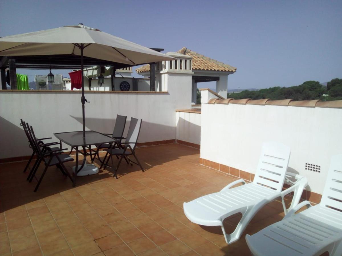 Atico Junto Al Mar,acceso Directo A La Playa,jardines De Nuevo Vera,wifi